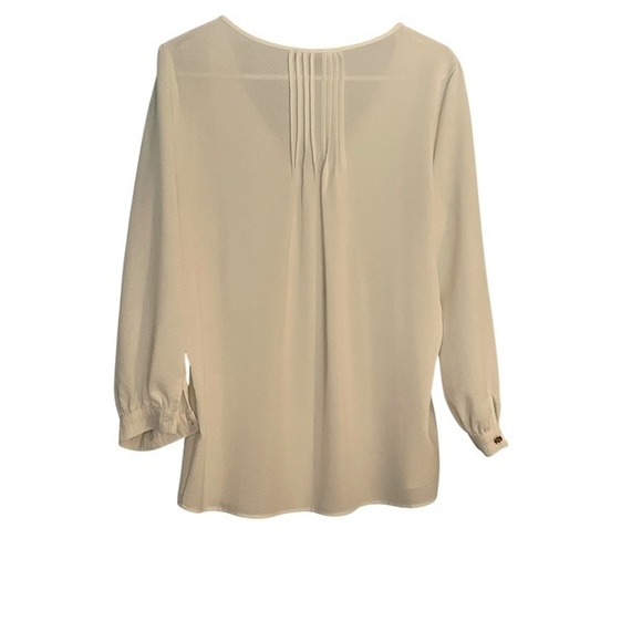 Tommy Hilfiger Tops - Tommy Hilfiger Ivory Long Sleeve Blouse Pleated V-Neck Top Office Career M